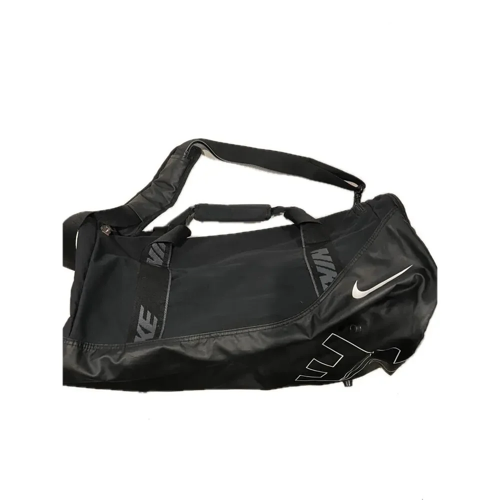Nike Brasilia 9.5 Black Medium 60L Duffel Gym Bag